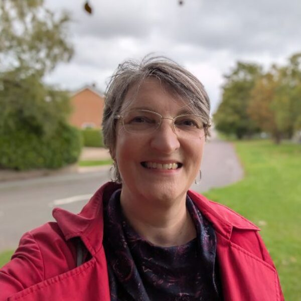 Portrait of Cllr Heather Seddon
