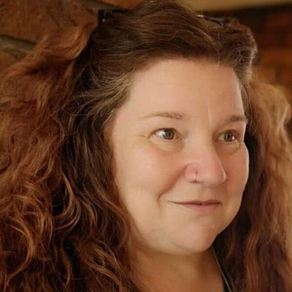 Portrait of Cllr Clair Chapman