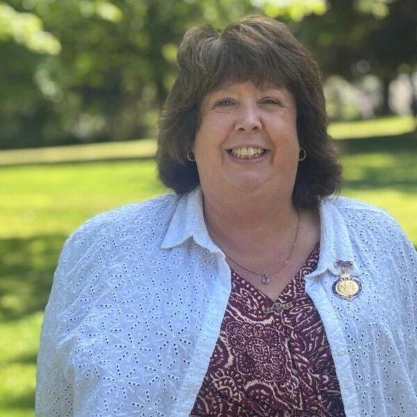 Portrait of Cllr Dawn Clark